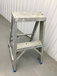 2’ aluminum Ladder