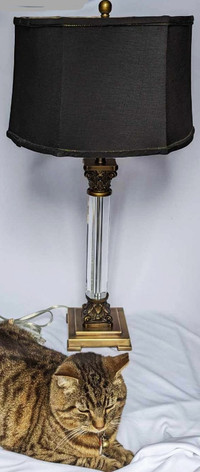 Quality Brass & Acrylic Corinthian Column Tri-Light Banquet Lamp