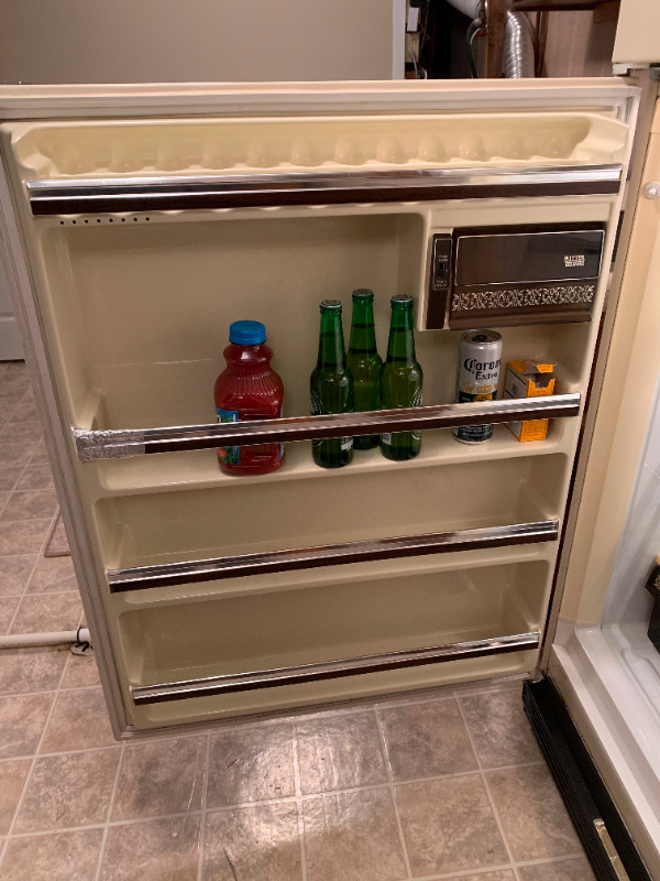 Kenmore Refrigerator Size 32”W x 65 ½”H x 27 ½”D - Moving Sale dans Vaisselle et articles de cuisine  à Ville de Montréal - Image 3