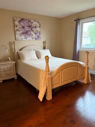 Bright 2-Bedroom Upper Unit for Rent – Bowmanville (July 1 Move-