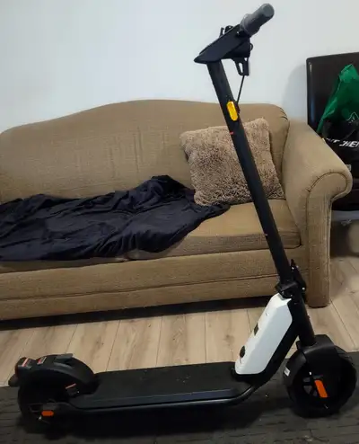 I purchased this NIU KQ1 Pro brand new on June 26th, hoping to level up my commute. I took it out on...