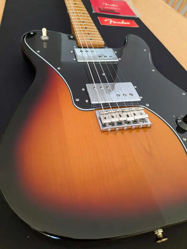 Fender Vintera Telecaster Deluxe 2022 MIM in Guitars in Ottawa - Image 4
