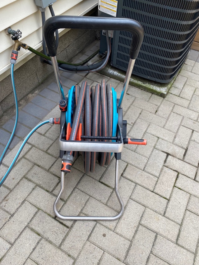 Gardena Garden Hose Reel Cart Outdoor Tools & Storage Hamilton Kijiji