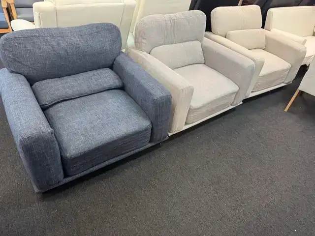 [Black Friday] Armchair,Couch,Single sofa in Couches & Futons in Markham / York Region - Image 9