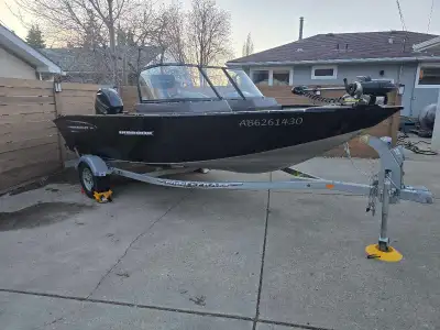 2018 Princecraft Amarok 16'6" DL WS -only 35 hours, light use, much of it idling/trolling, very clea...