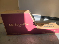 LG SN4 300-Watt 2.1 Channel Sound Bar with Wireless Subwoofer