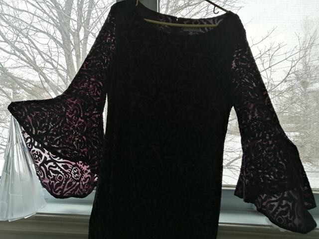 Robe de soiree de la boutique LAURA Femmes Robes et jupes Ville de Quebec Kijiji Petites Annonces