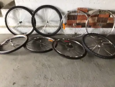 Roues de vélo , 2 avant de 700; 6 avant de 26 po., View more