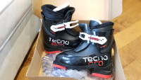 Technopro T40.1 , 33.5  kid ski boots