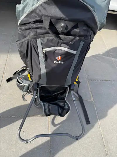 Sun shade Carries weight well