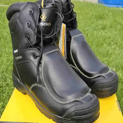 Men's Size 12 Terra 8" Barricade Boot CSA Grade 1 Protective Toe CSA Electrical Shock Resistence CSA...