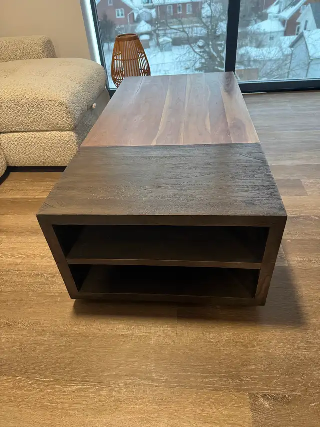 Coffee Table Solid Wood in Coffee Tables in Peterborough - Image 3