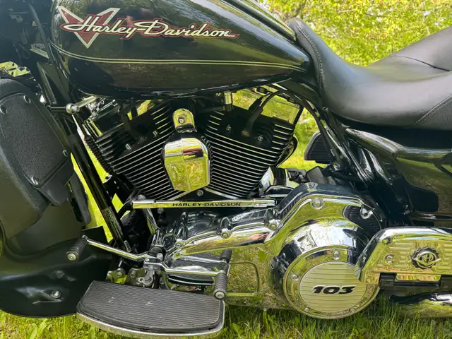 2012 Road King in Touring in Bedford - Image 5