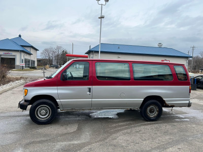 1993 Ford Econoline Club Wagon E-350 Passenger Van