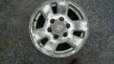 four 16 in toyota 6 bolt 4x4 aluminum rims