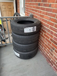 Pneus 235/65 R16