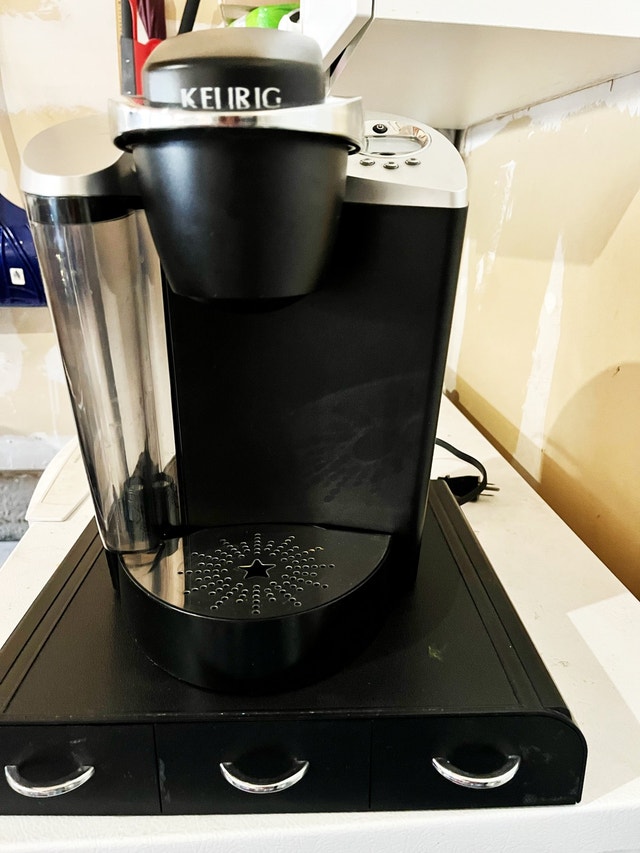 Keurig KClassic Coffee Maker KCup Pod, Single Serve, Black Coffee