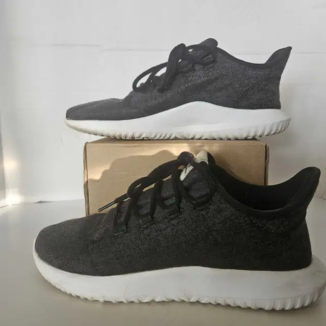 ADIDAS ORIGINALS Tubular Shadow  Women's Runnin in Women's - Shoes in Kitchener / Waterloo - Image 3