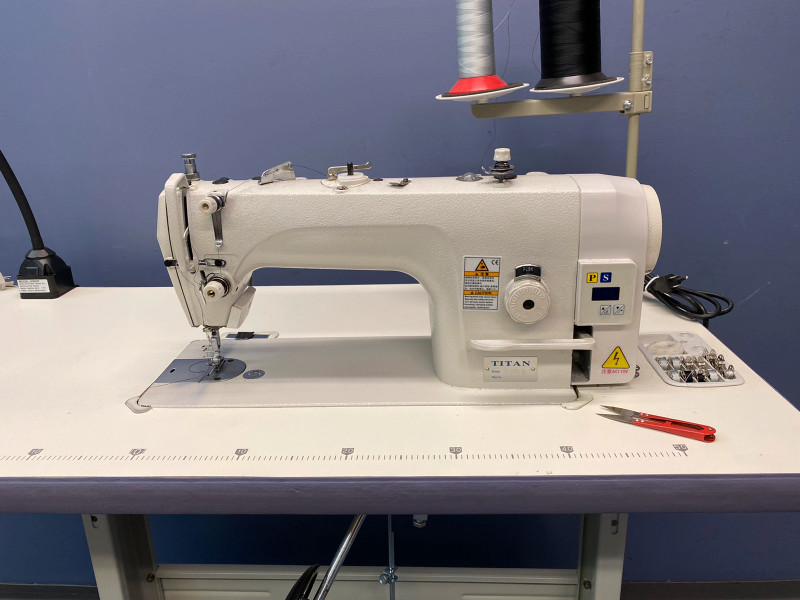 Heavy Duty sewing machine 8700D with T leg table (New) for sale  