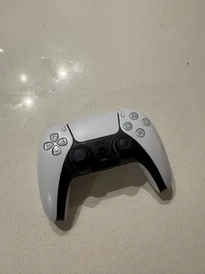 PS5 Controller as new, View more
