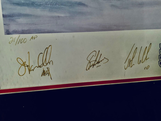 Philadelphia Flyers 5 Legends.  Large Autographed Print.   in Arts & Collectibles in Charlottetown - Image 2