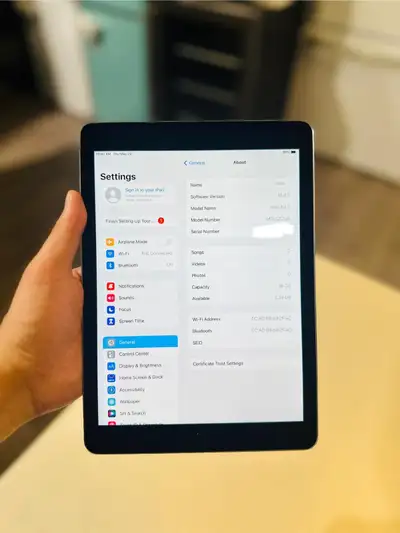 iPad Air 2nd Gen 16GB with warranty, View more