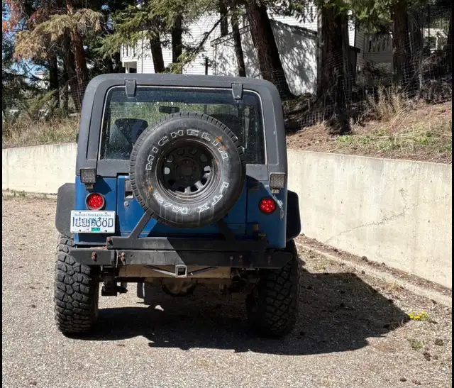 1989 Jeep Wrangler in Cars & Trucks in 100 Mile House - Image 6