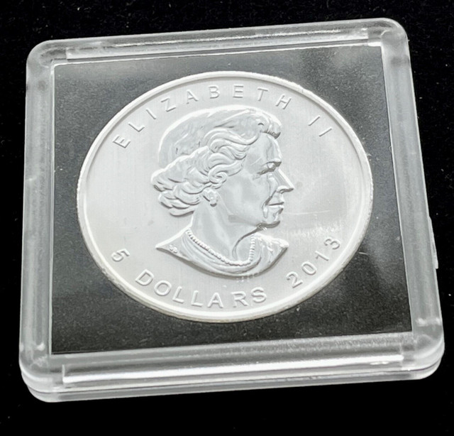 2013 $5 Fine 1 oz Silver Maple Leaf Coin Canada 25th Anniversary dans Art et objets de collection  à Laval/Rive Nord - Image 2