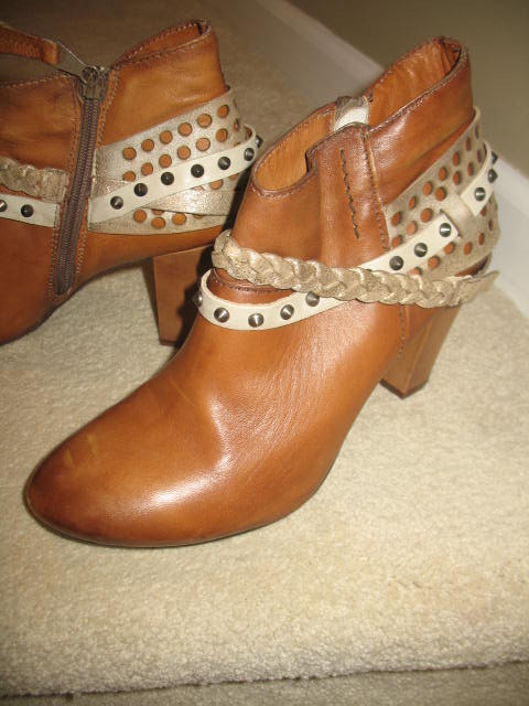 LADIES NEW CONDITION FRYE AND MJUS LEATHER BOOTS in Women's - Shoes in Strathcona County - Image 4