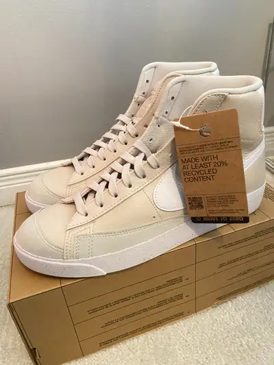 Nike Blazer Mid '77 - sz 9.5, View more