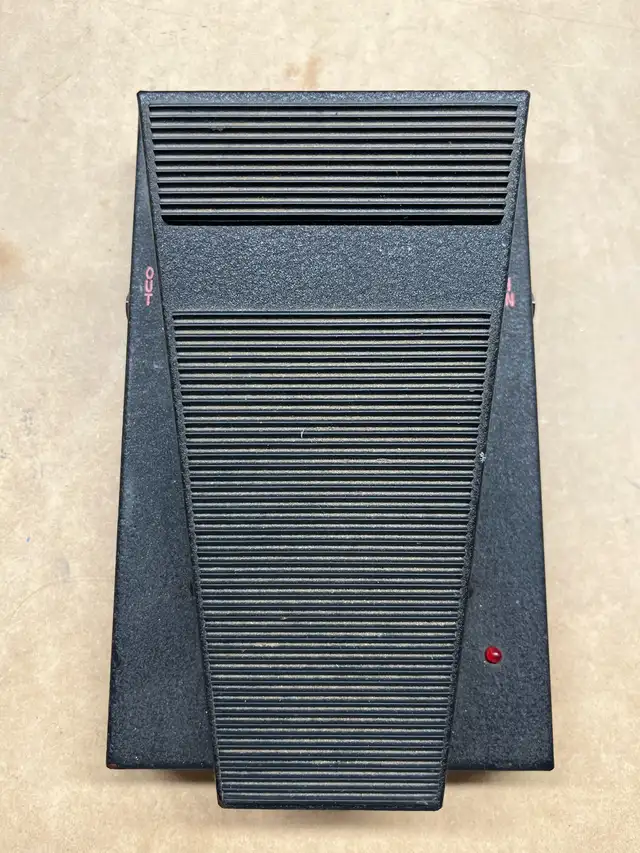 Bad Horsie - Wah pedal in Amps & Pedals in West Island - Image 2