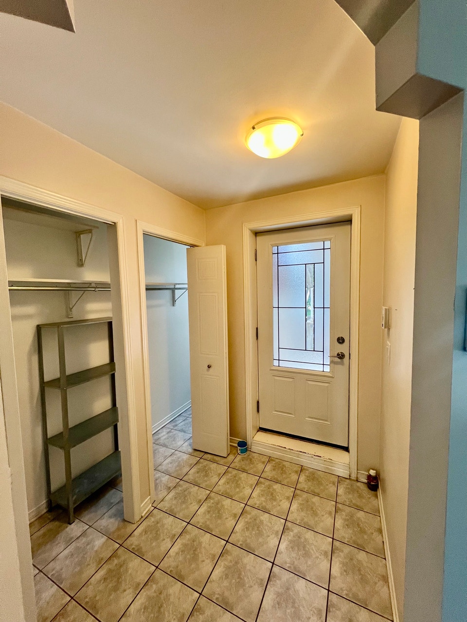 Superbe Condo 4/2 à louer à Longueuil Saint Hubert 3