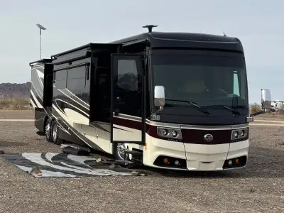 2016 Monaco DIPLOMAT 43DF diesel, 36 645 milles/58 974 km, moteur diesel Cummings 8.9L 450 HP avec t...