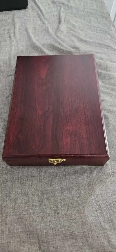 Presentation box, View more