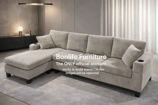 sectional sofa  in Couches & Futons in City of Toronto - Image 3
