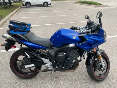 For sale as is a 2006 Yamaha FZ 600 in very good shape with 21,200 kms. Upgrades include a LeoVince...