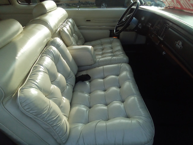 for sale 1977 Chrysler new Yorker   2 door coupe  74 tho klm in Classic Cars in Cape Breton - Image 3
