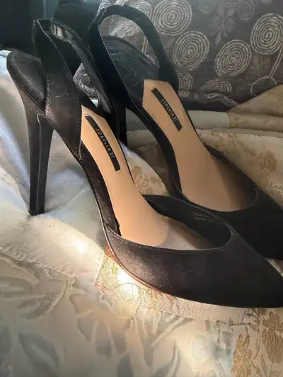 women’s shoes, View more