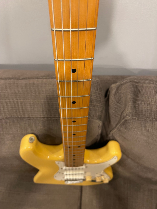 Fender Stratocaster 1972 Reissue ST72 Made in Japan in Guitars in Oshawa / Durham Region - Image 4