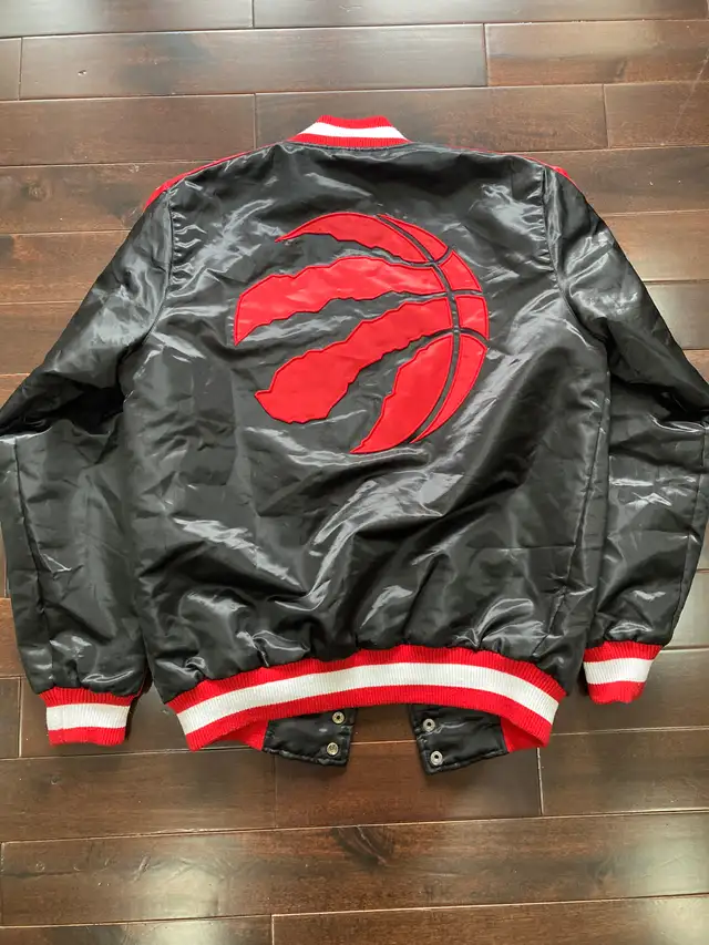 toronto raptors nba starter varsity jacket in Men's in Oakville / Halton Region - Image 6