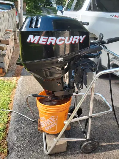 2006 Mercury 15hp short shaft. Manual start. Can be fired up in bucket.