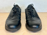 CAMPER Leather dress shoes with Extralite soles. Size 9.5