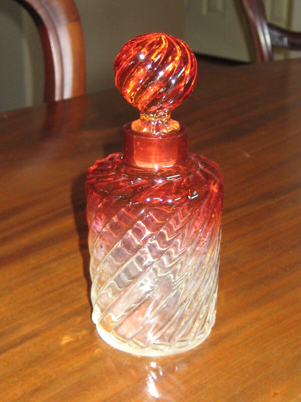 ANTIQUE BACCARAT AMBERINA PERFUME BOTTLE(PORT DOVER) in Arts & Collectibles in St. Catharines