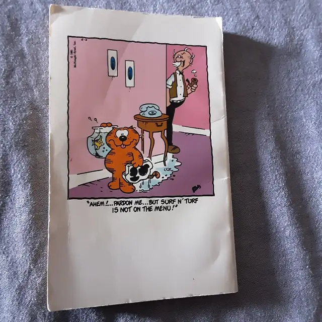 1984 Heathcliff Pigs Out by George Gately, 2nd print pocket book in Comics & Graphic Novels in Calgary - Image 4