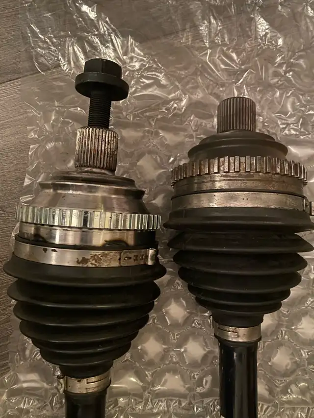 Eurovan CV Axles Front left and right in Transmission & Drivetrain in Calgary - Image 4