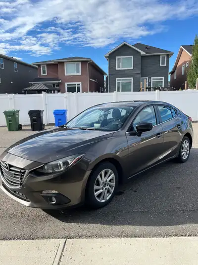 2015 Mazda 3 Sedan – Automatic Selling my 2015 Mazda 3. It’s been a very reliable daily driver and i...