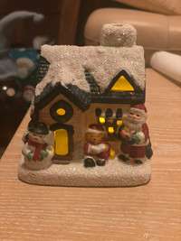 Christmas House Figurine 