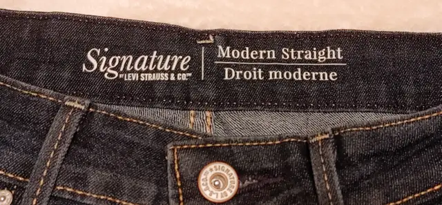 Levi's signature women's jeans in Women's - Bottoms in London - Image 3