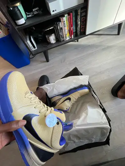 Kobe 4 Barcelona edition size 13, View more