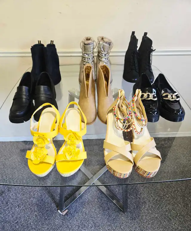 Women’s Shoes Size 9 Lot – Aldo, Cougar, Ardene Boots & Sandals in Women's - Shoes in Kitchener / Waterloo - Image 5